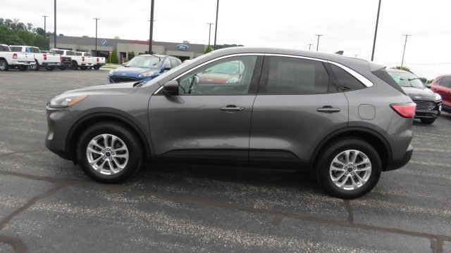 Certified 2022 Ford Escape SE w/ Cold Weather Package image 13