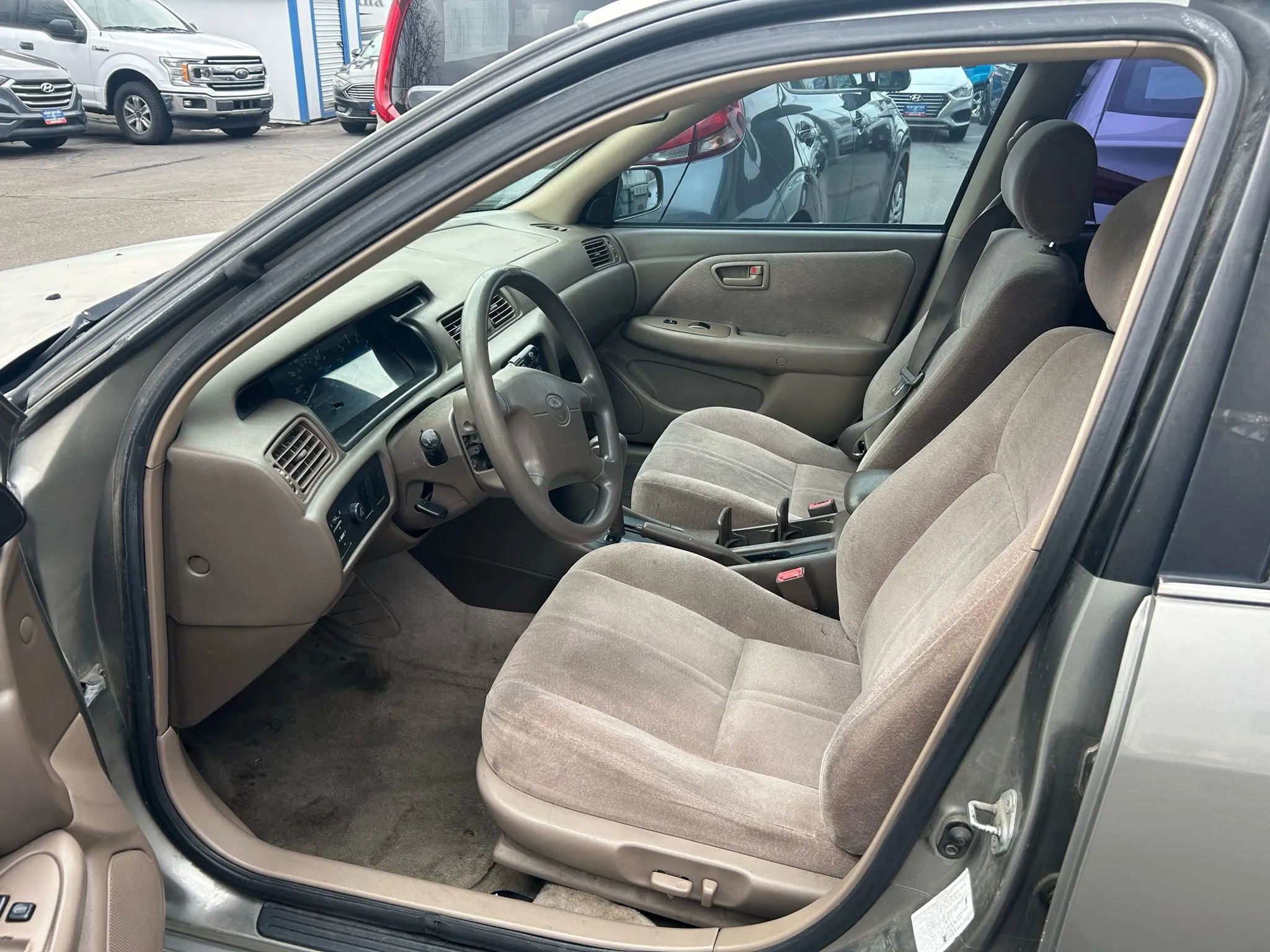 Used 1999 Toyota Camry LE image 9