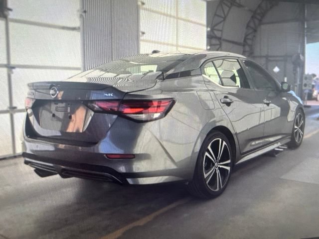 Used 2021 Nissan Sentra SR FWD image 9
