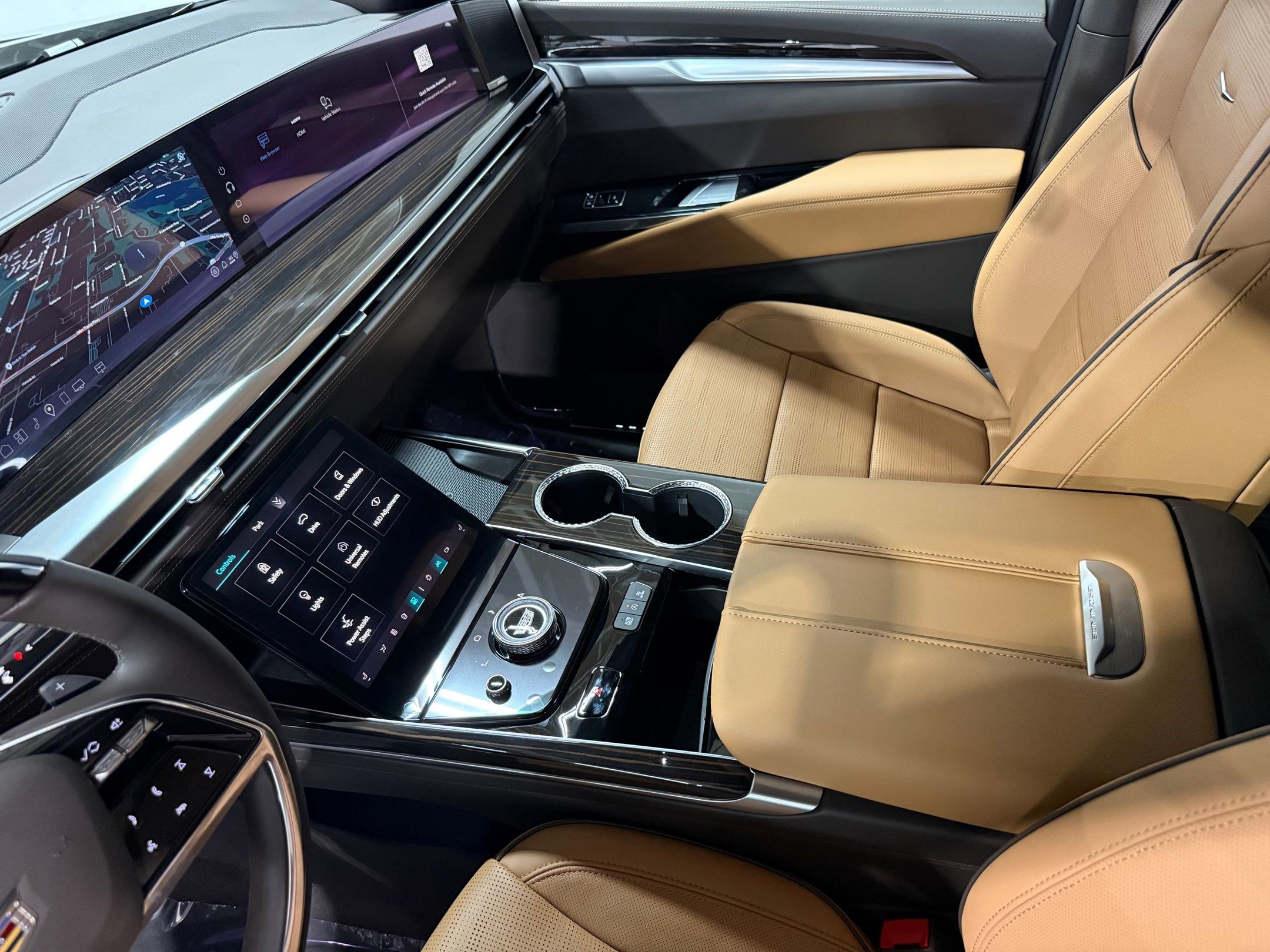 Certified 2026 Cadillac Escalade Luxury image 40