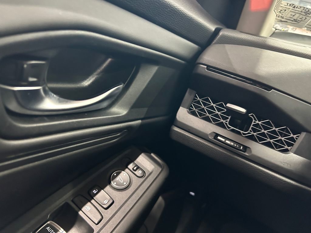 Used 2023 Honda Accord EX image 26