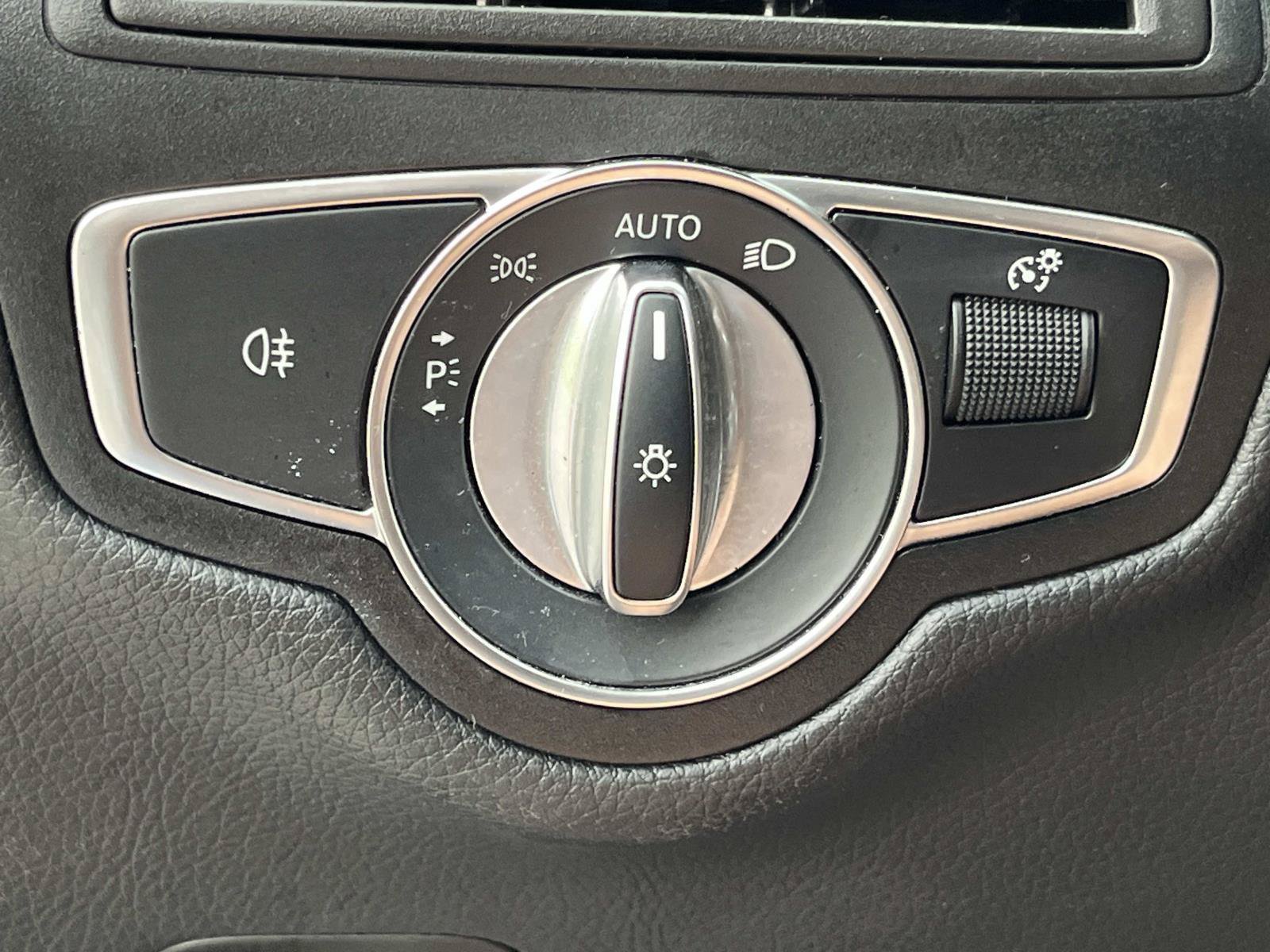 Certified 2021 Mercedes-Benz GLC 300 image 37