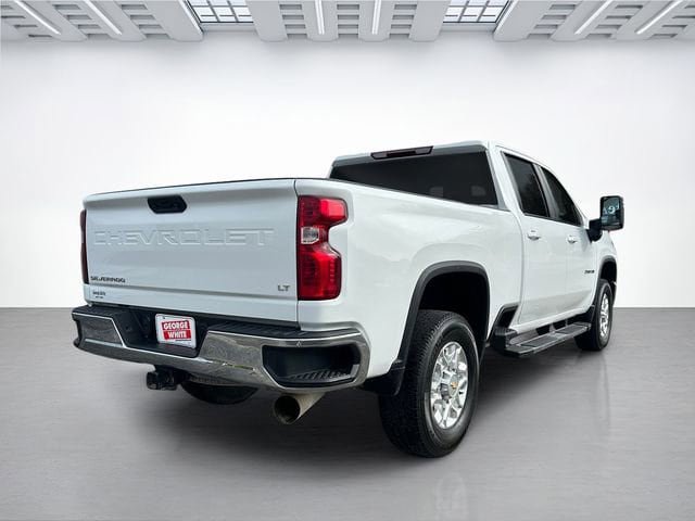 Used 2024 Chevrolet Silverado 2500 LT AWD/4WD image 4