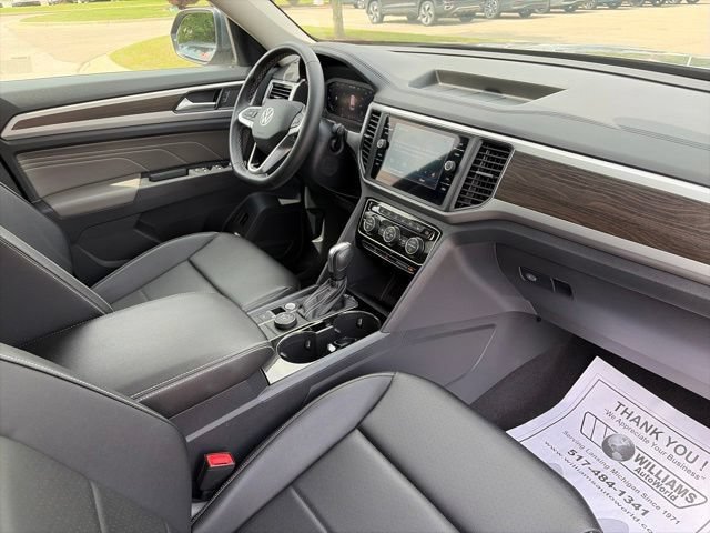 Used 2023 Volkswagen Atlas SE AWD/4WD image 5