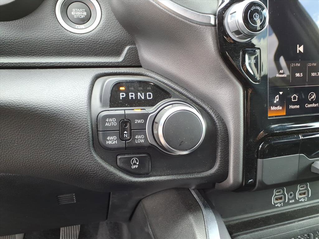 Used 2025 RAM 1500 Big Horn AWD/4WD image 11