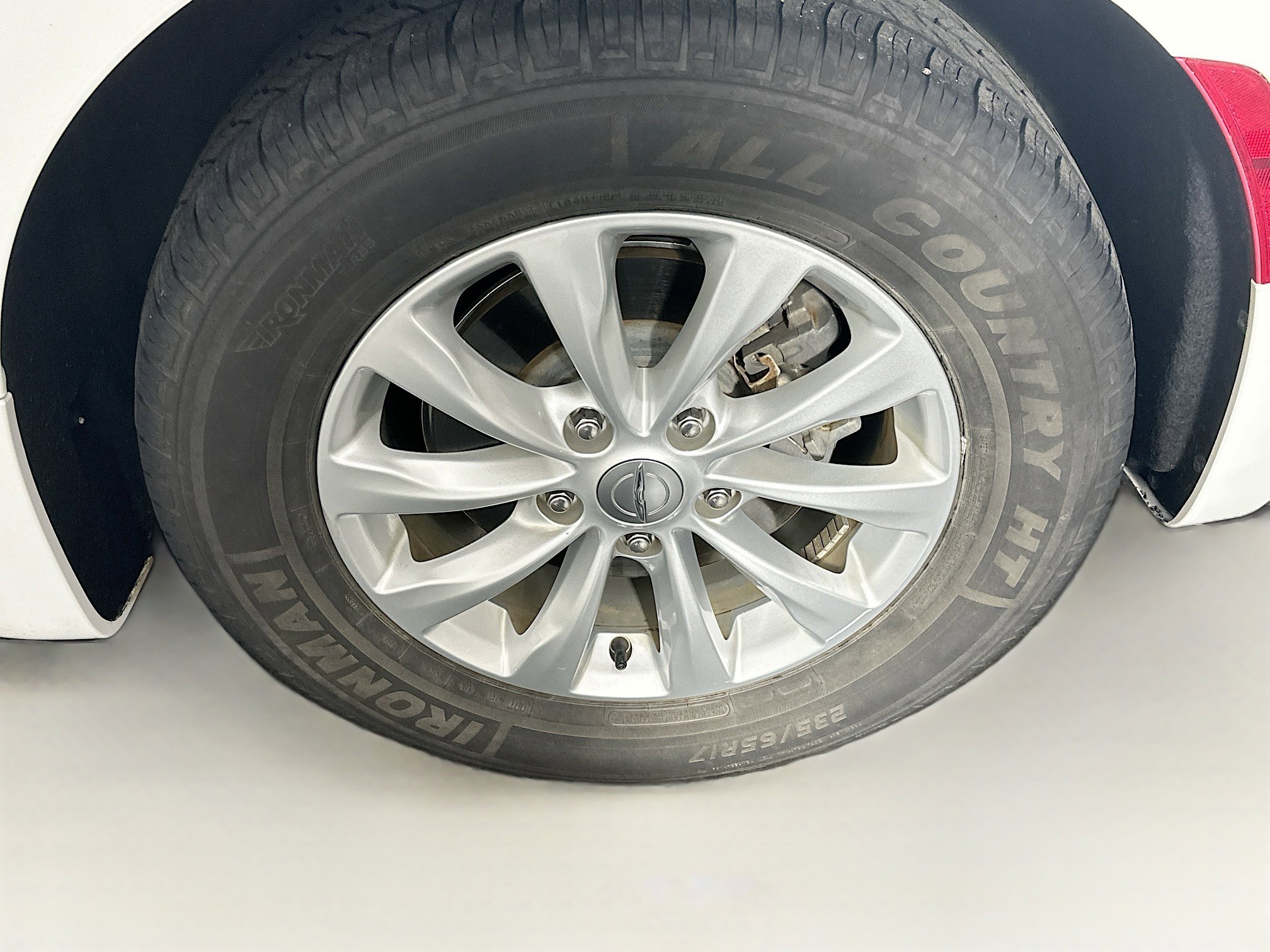 Used 2017 Chrysler Pacifica Touring-L image 11