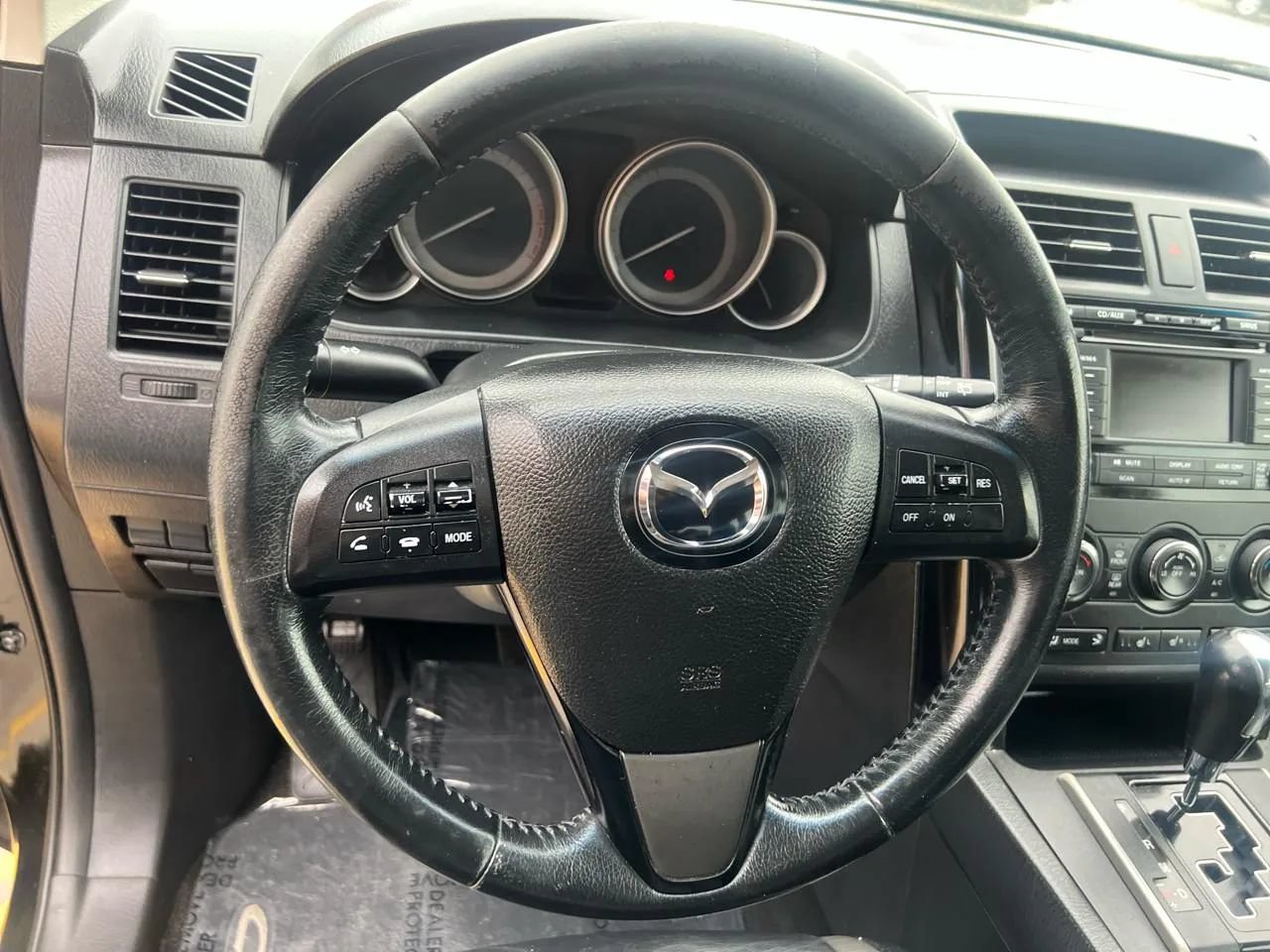 Used 2011 MAZDA CX-9 Touring w/ Moonroof & Bose Audio Pkg FWD image 7