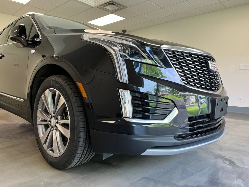 Certified 2024 Cadillac XT5 Premium Luxury w/ LPO, Floor Liner Package AWD/4WD image 6