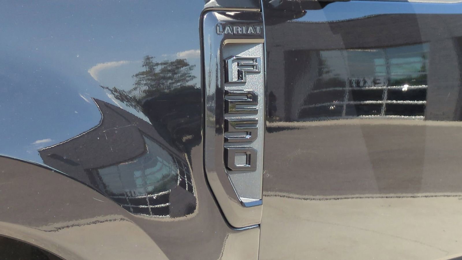 Used 2021 Ford F250 Lariat image 13