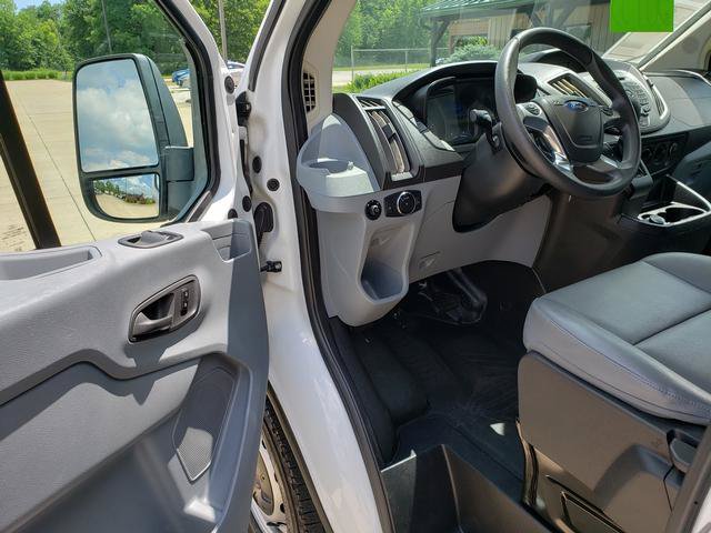 Used 2018 Ford Transit 150 XL RWD image 10