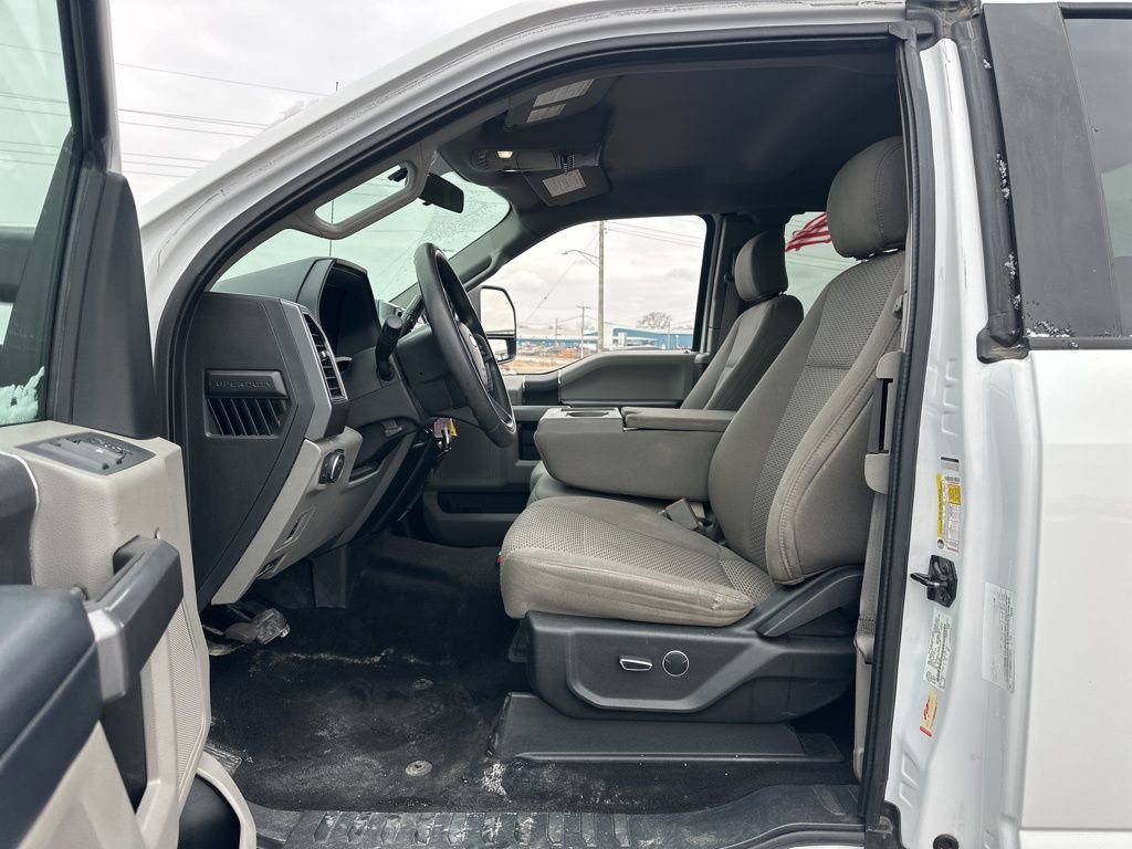 Used 2019 Ford F250 XLT w/ XLT Value Package image 9
