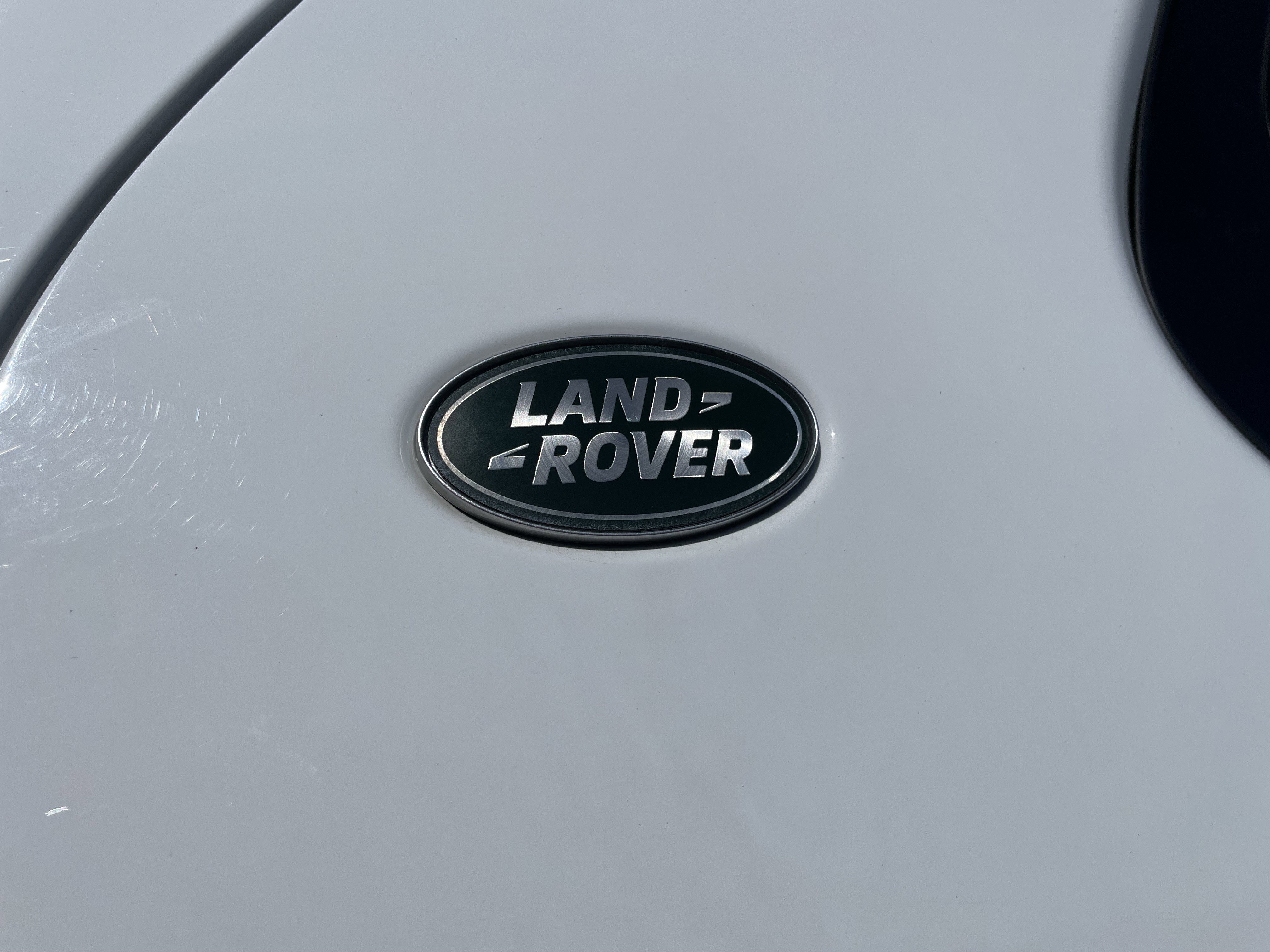 Certified 2024 Land Rover Discovery S image 34