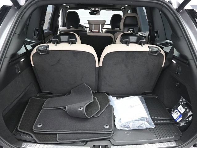 Used 2026 Volvo XC90 B6 Plus w/ Protection Package Premier AWD/4WD image 24
