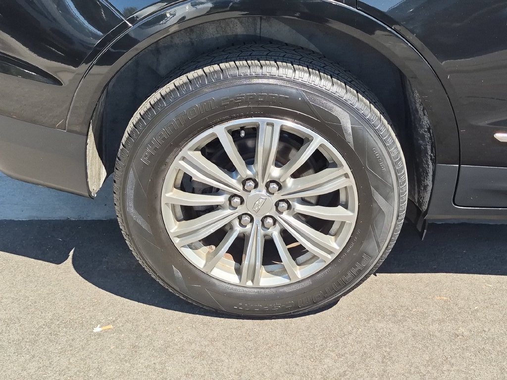 Used 2018 Cadillac XT5 Luxury w/ Driver Awareness Package FWD image 29