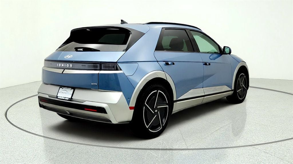 Used 2025 Hyundai Ioniq 5 Limited AWD/4WD image 5