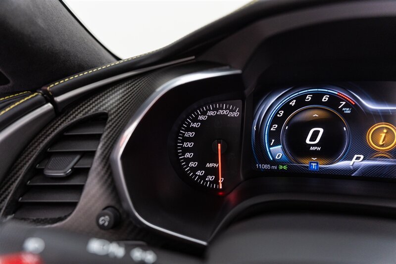 Used 2018 Chevrolet Corvette Z06 RWD image 98
