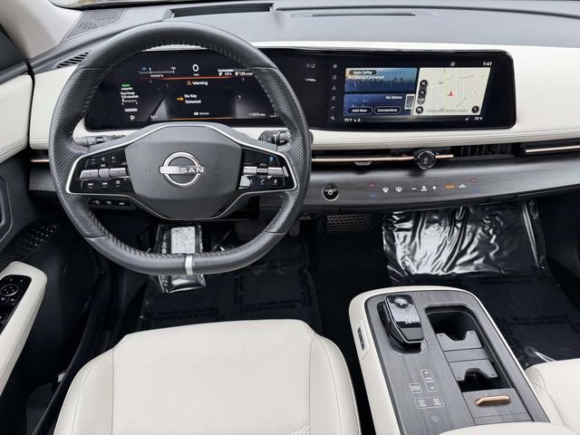 Used 2023 Nissan Ariya AWD image 16