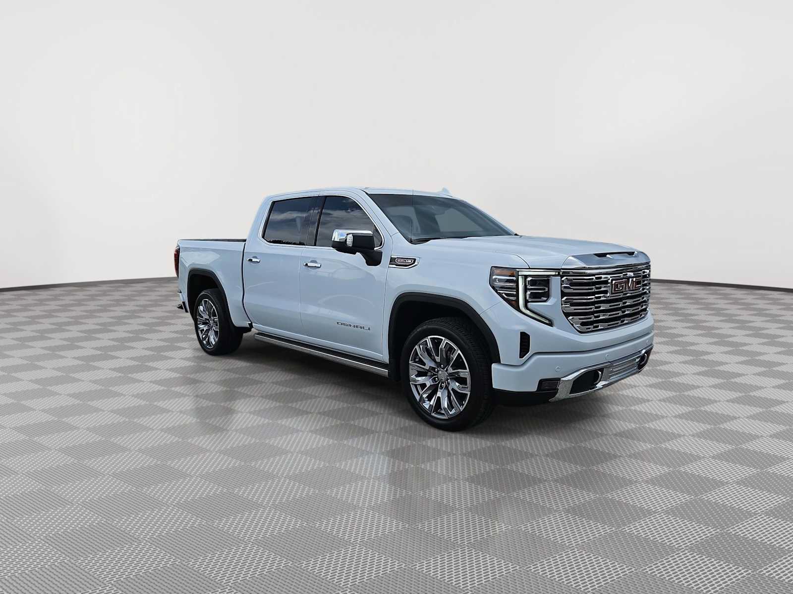 Certified 2026 GMC Sierra 1500 Denali w/ Denali Reserve Package AWD/4WD image 1