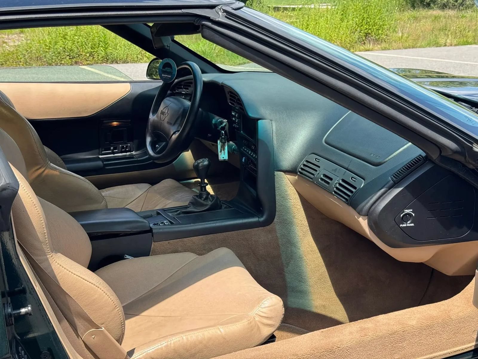 Used 1994 Chevrolet Corvette Coupe RWD image 15