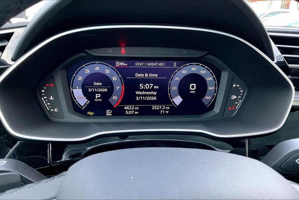 Used 2025 Audi Q3 2.0T Premium w/ Convenience Package image 13