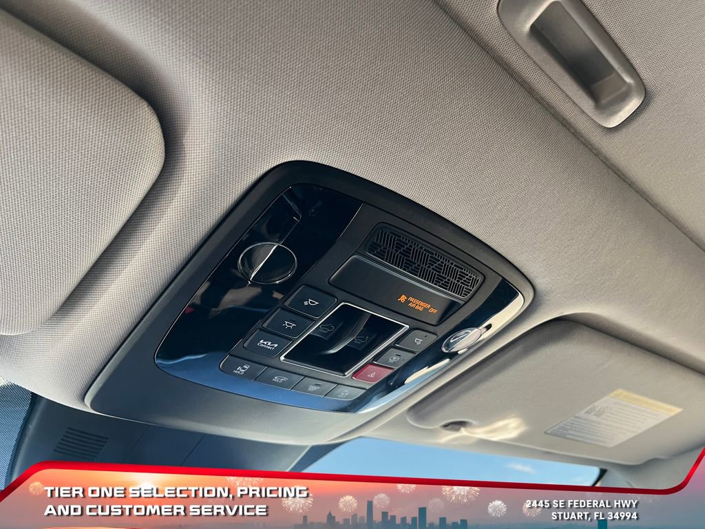 Used 2025 Kia Carnival SX image 35