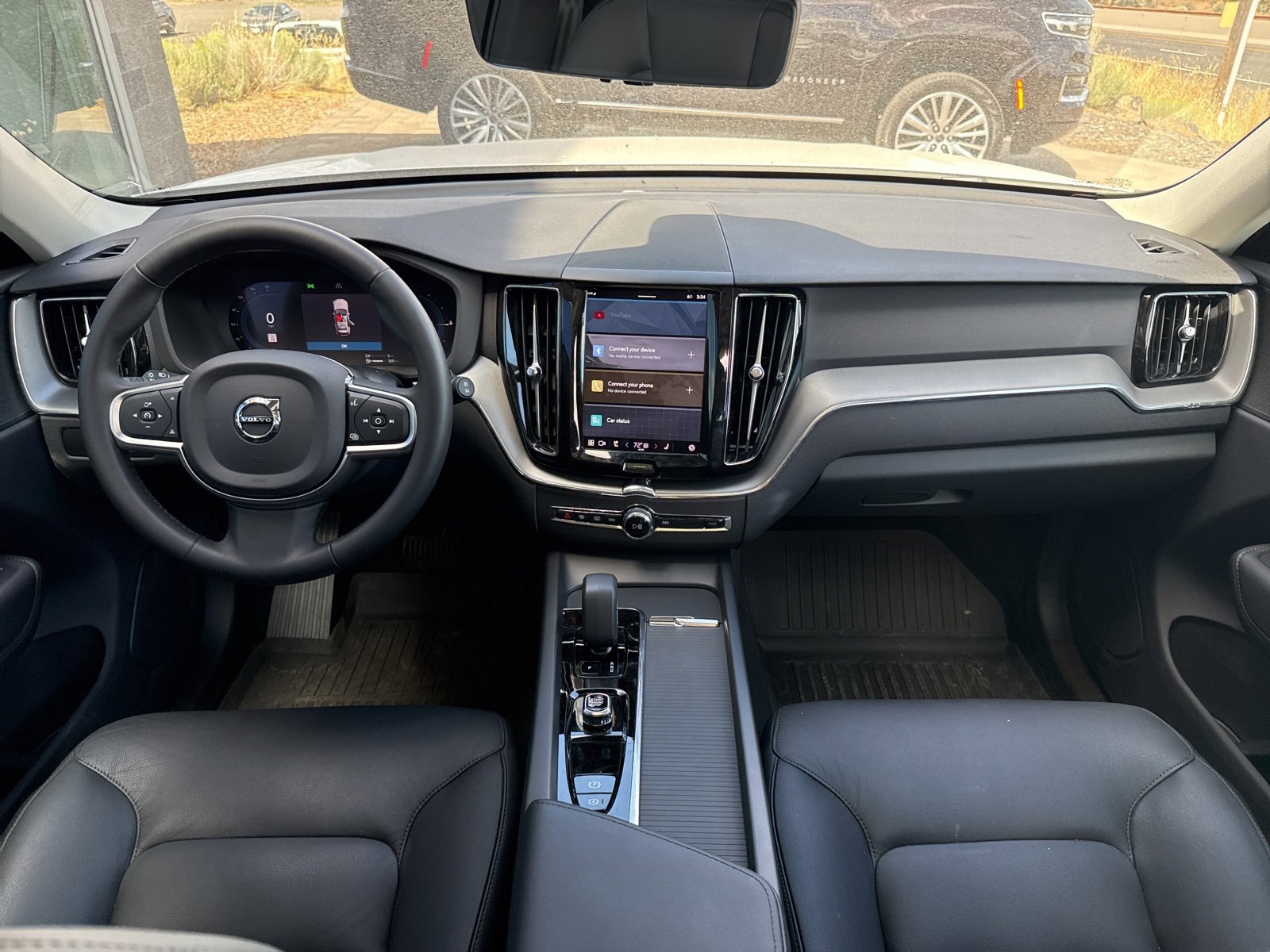 Certified 2025 Volvo XC60 T8 Core w/ Protection Package Premier image 18