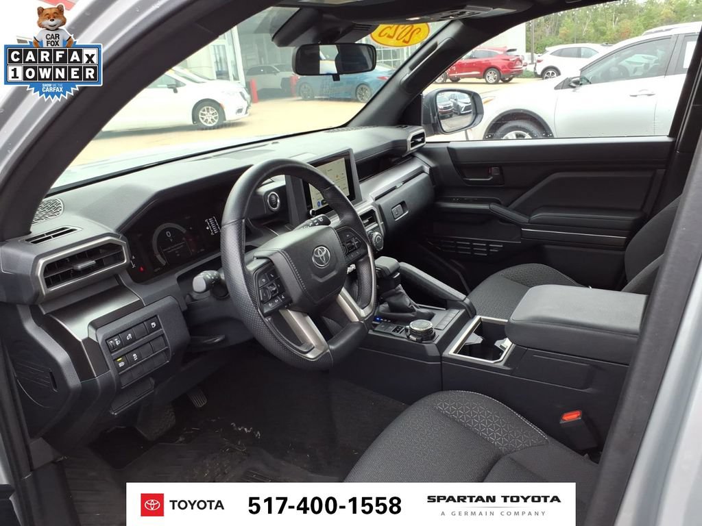 Used 2025 Toyota 4Runner SR5 AWD/4WD image 14