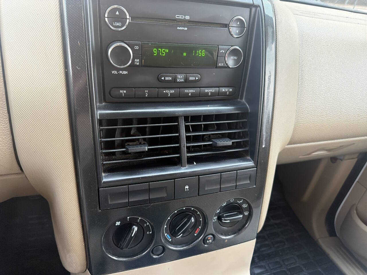 Used 2008 Ford Explorer Sport Trac XLT RWD image 20