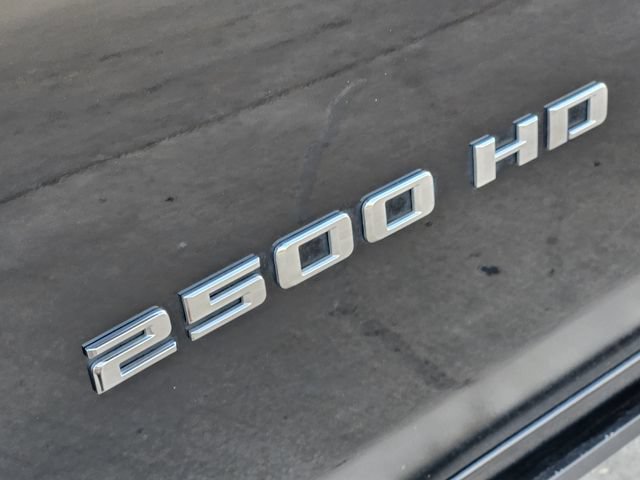 Used 2025 Chevrolet Silverado 2500 ZR2 w/ Technology Package AWD/4WD image 10