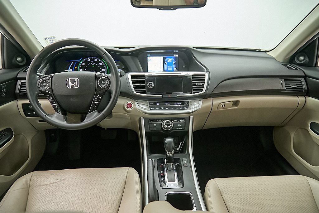 Used 2015 Honda Accord Touring image 22