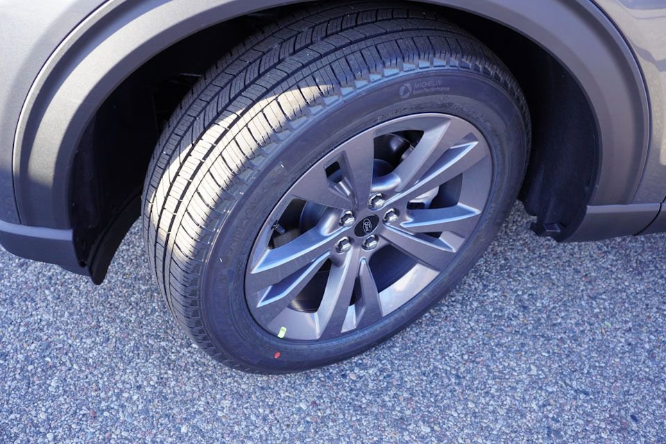 New 2026 Ford Explorer Active w/ Active Comfort Package image 9