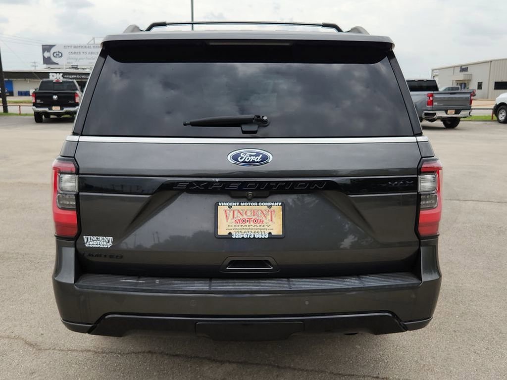 Used 2019 Ford Expedition Max Limited w/ Equipment Group 303A AWD/4WD image 4