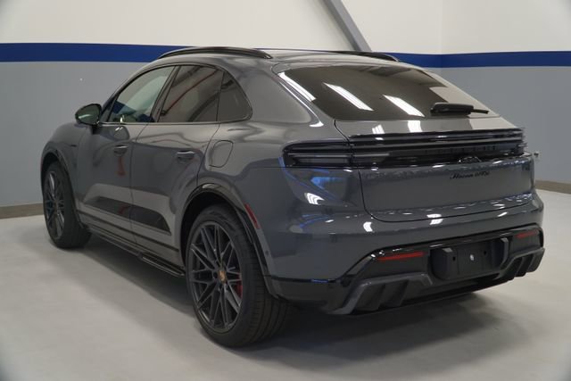 New 2026 Porsche Macan GTS Electric AWD/4WD image 3