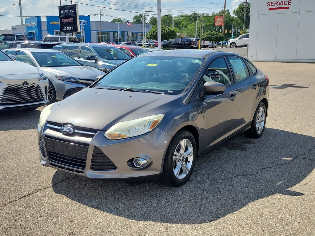 Used 2021 Ford Edge ST-Line w/ Class II Trailer Tow Package AWD/4WD image 2