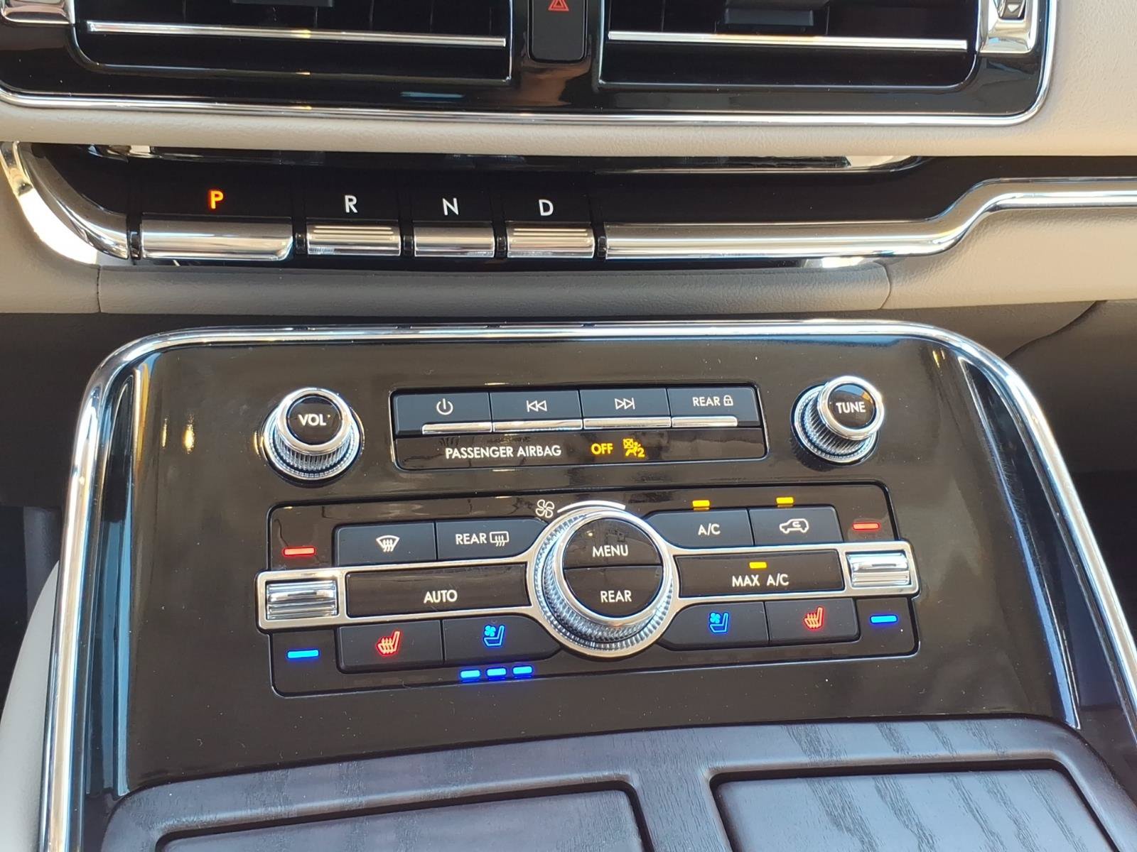 Used 2024 Lincoln Navigator L Reserve AWD/4WD image 26