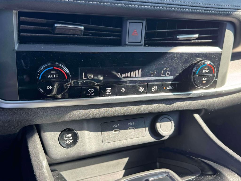 Certified 2024 Nissan Rogue SV image 29