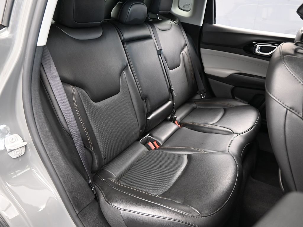 Used 2022 Jeep Compass Limited image 43