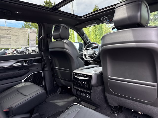 New 2026 Jeep Grand Wagoneer Limited w/ Premium Group II AWD/4WD image 27