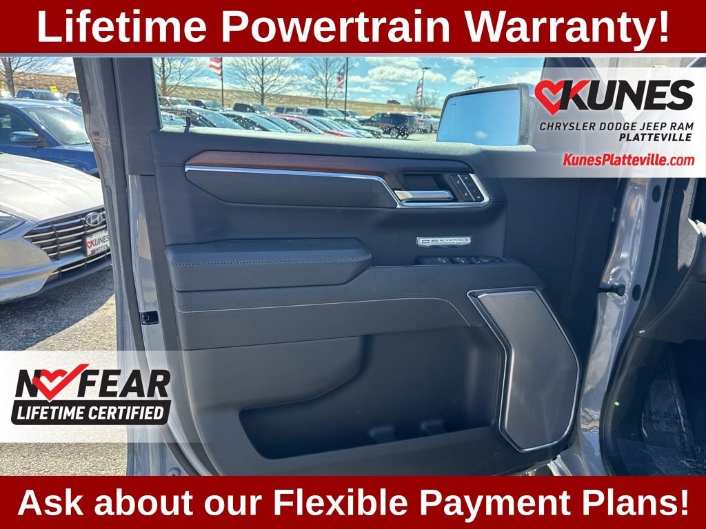 Used 2025 GMC Sierra 1500 Denali w/ Denali Reserve Package image 12