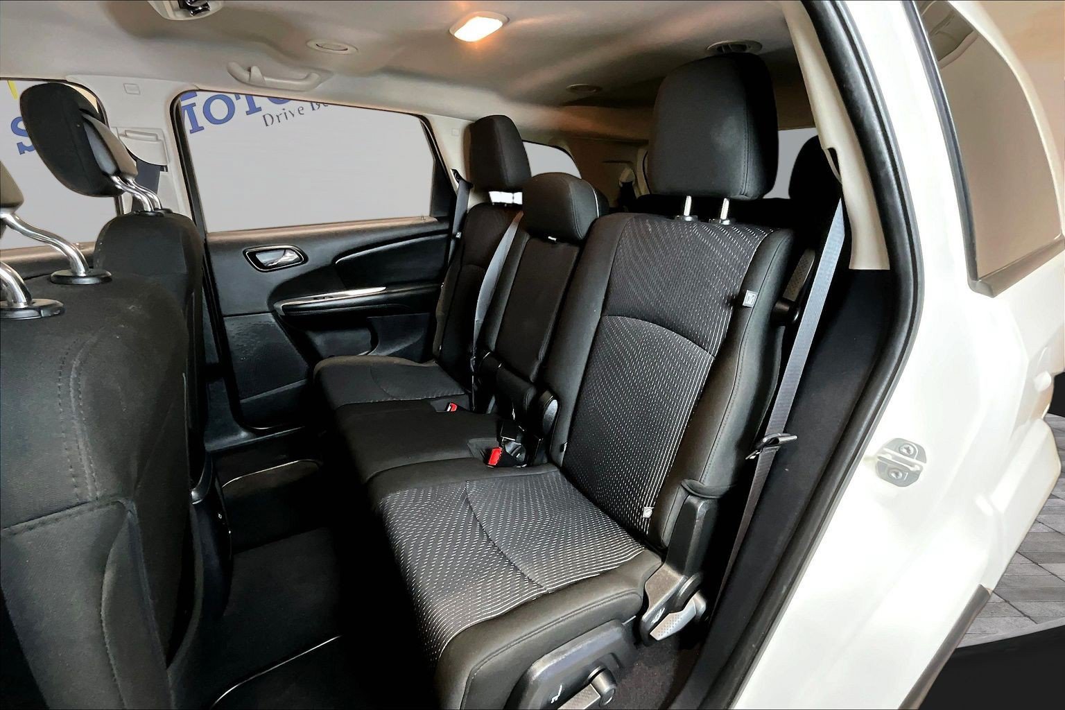 Used 2019 Dodge Journey SE w/ Connectivity Group FWD image 21