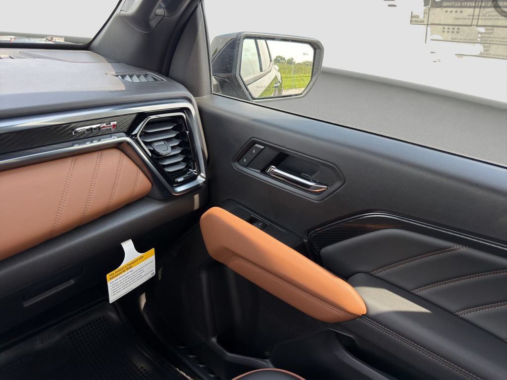 New 2026 GMC Canyon AT4 w/ Technology Plus Package AWD/4WD image 17
