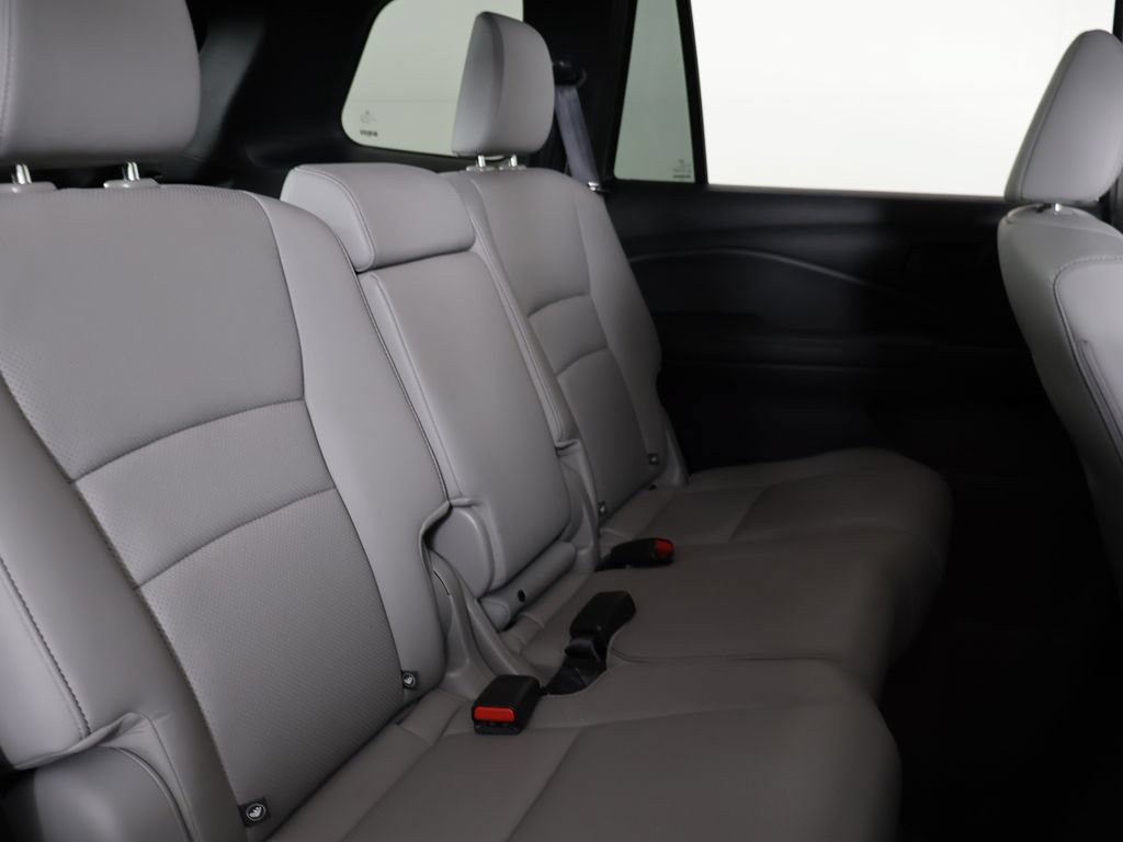 Used 2024 Honda Passport EX-L image 35