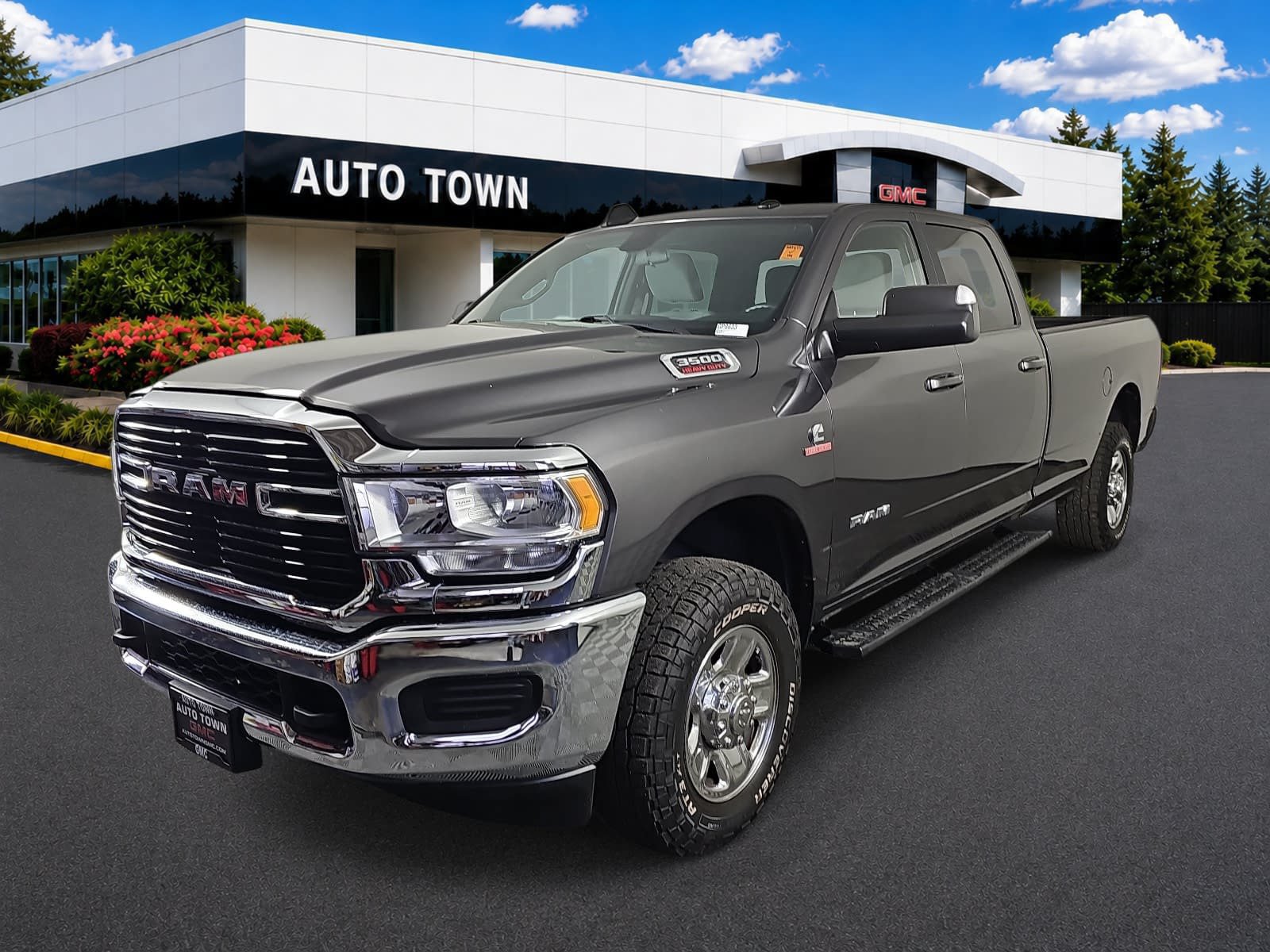 Used 2021 RAM 3500 Big Horn AWD/4WD image 1