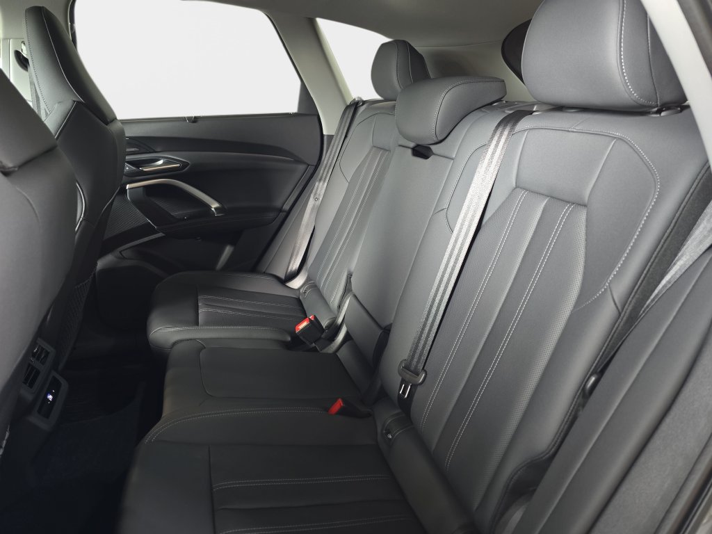 New 2026 Audi Q5 Premium Plus AWD/4WD image 14