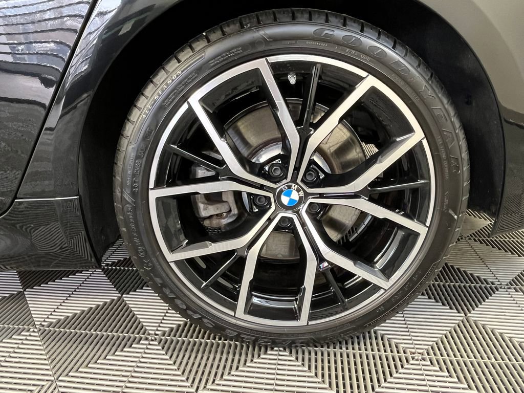 Certified 2023 BMW 540i xDrive w/ M Sport Package image 13