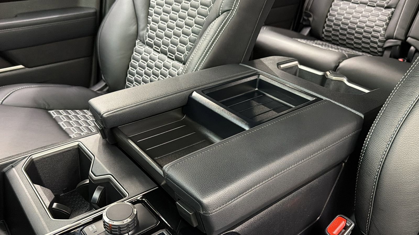 Used 2025 Toyota Tundra SR5 w/ SR5 Convenience Package image 33