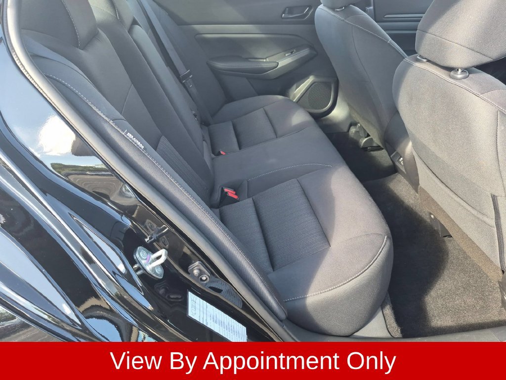 Used 2025 Nissan Altima 2.5 SV FWD image 28