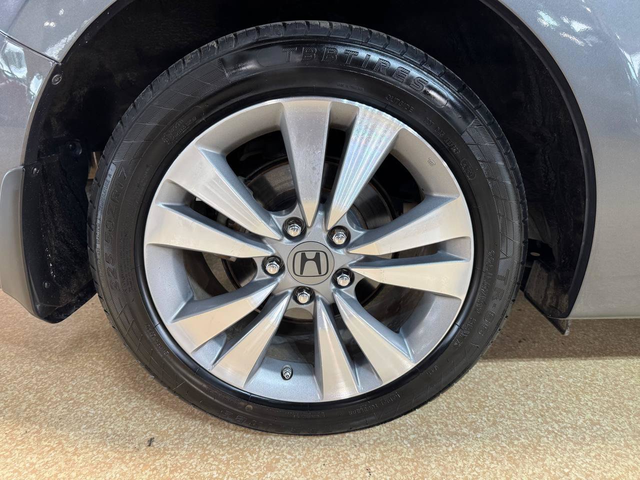 Used 2011 Honda Accord EX-L image 34