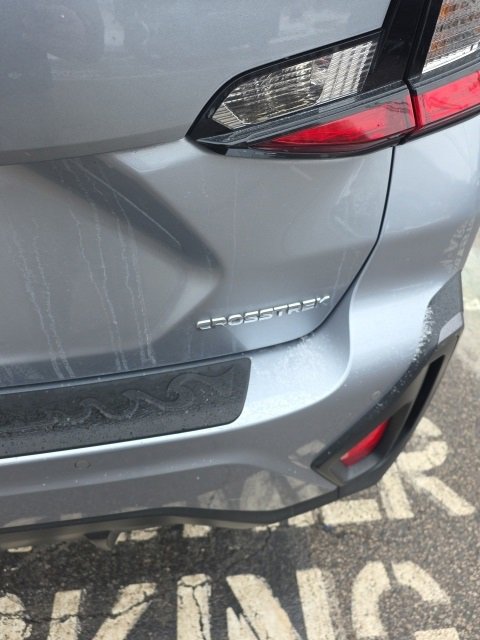 Used 2024 Subaru Crosstrek 2.5i Limited w/ Crosstrek Mirror Package image 5