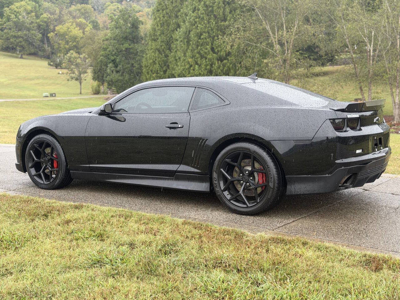 Used 2010 Chevrolet Camaro SS RWD image 9